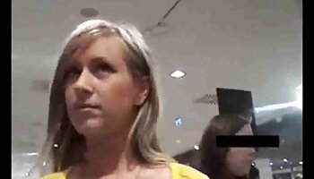 Une fille porno américain xxl sensuelle est charnelle avec un agent porno au casting