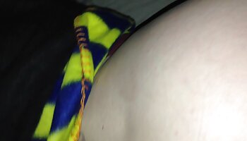 Uniforme d'écolières porno africaine en français avec mini-mini-micro-jupe