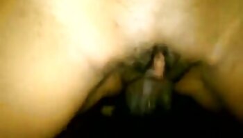 Latina goûte son porno francais poilu pipi après une baise hardcore