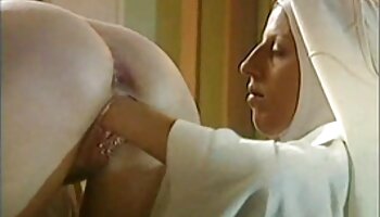 Debbie van film porno américain Gils habillée en écolière