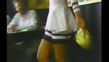 Un jeune homme vidéos pornos françaises séduit sa grande mere par clessemperor