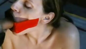 Blonde plaît à un étalon avec une bite à porno français lesbienne sucer bâclée