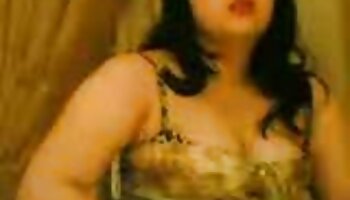 Une video porno maman francaise blonde allemande en mini-jupe profite d'un creampie vaginal